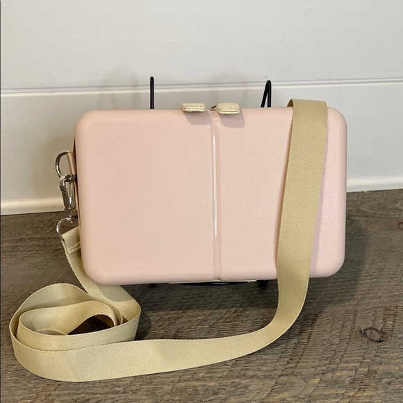 kenzie Handbags - Kenzie Hard Case Pink Crossbody Bag
